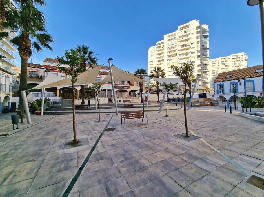 Encantador Duplex Para 6 A 1 Minuto De La Playa Benalmádena Exterior foto
